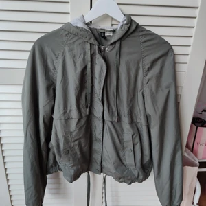 Vårjacka - Storlek 36💖