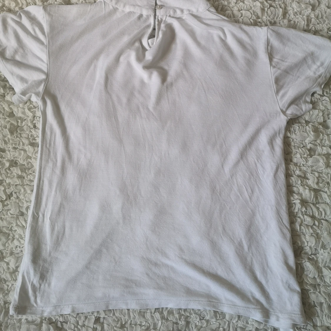 Vit turtleneck-topp med cutouts - 90