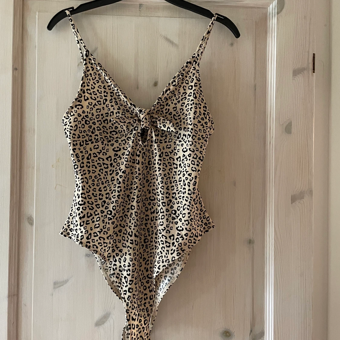 Leopardmönstrad body