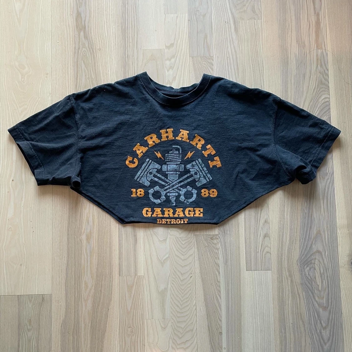 Carhartt Crop shirt  - 91