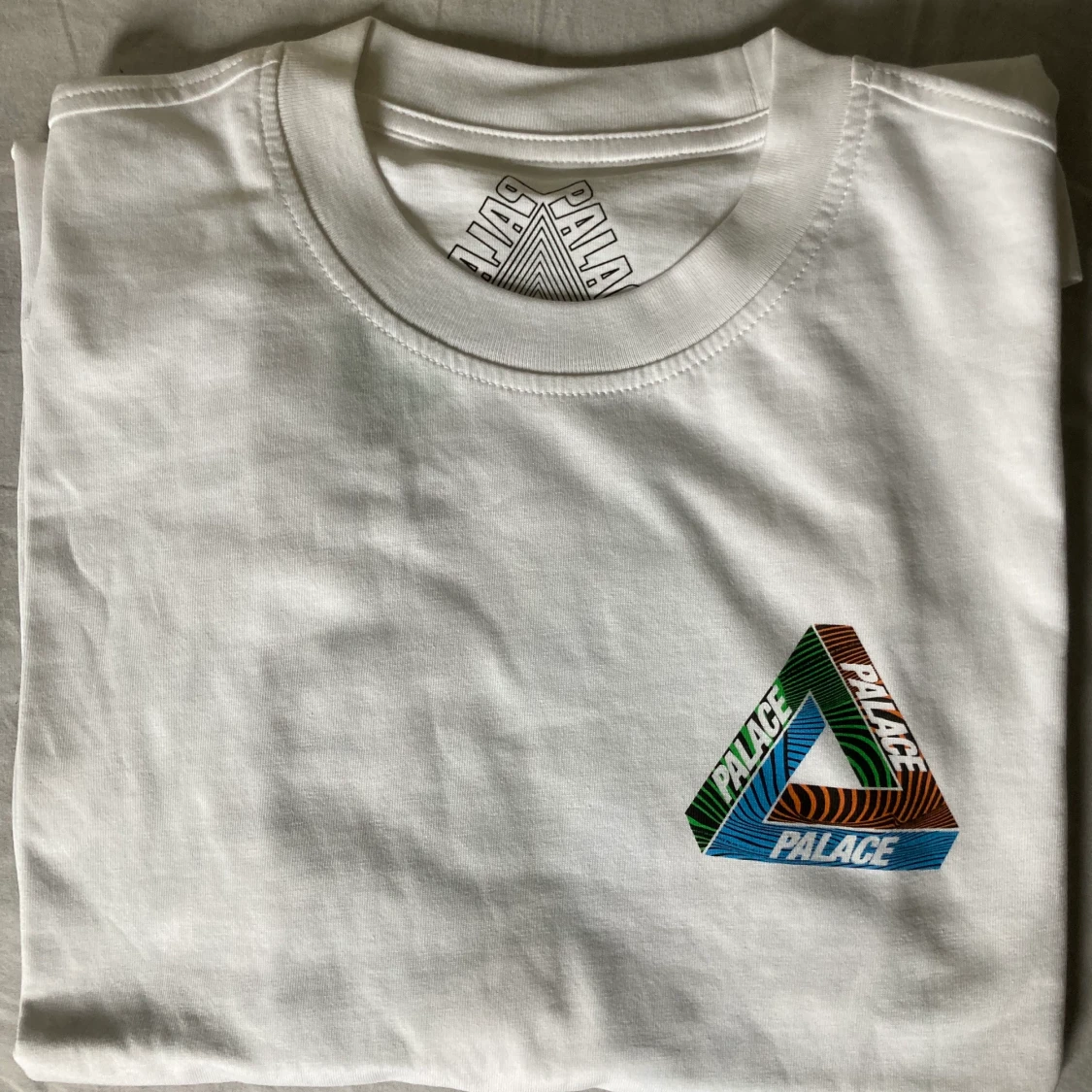 Palace Tri-Tex vit t-shirt helt ny M
