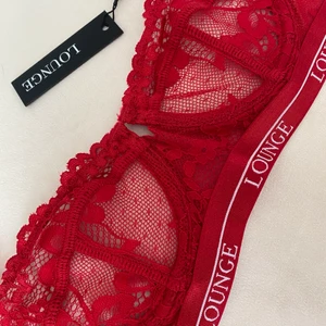 Lounge underwear bh  - Säljer denna helt nya topp/bh från lounge underwear då jag råka beställa två🥰