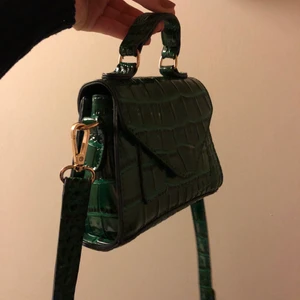 SHEIN väska  - Söt väska från SHEIN, knappt använd 