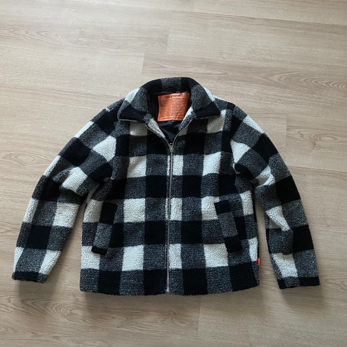 Rutig pilé jacka, Stl M - 90