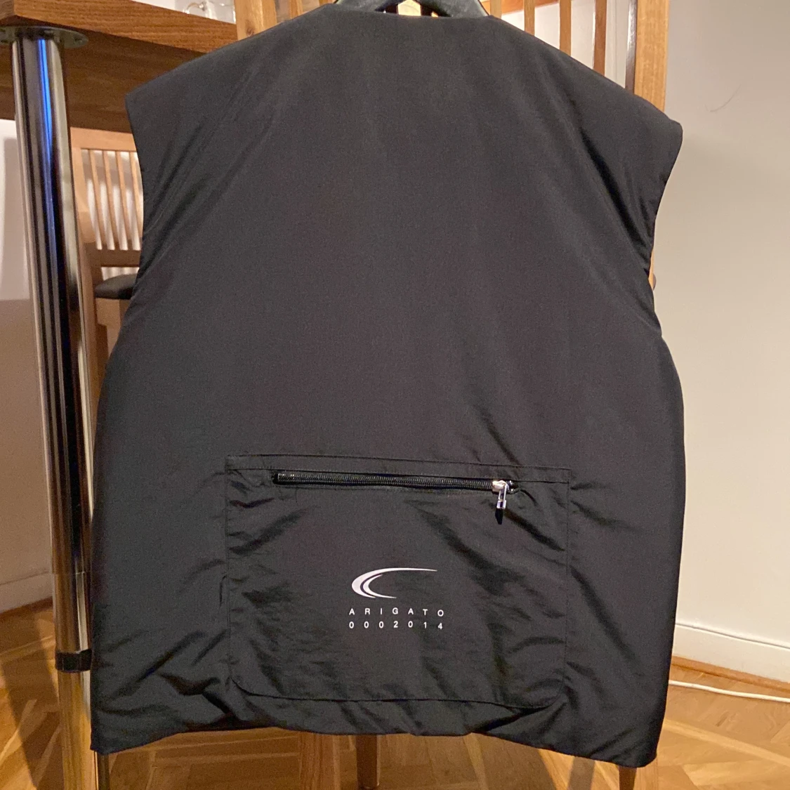 Axel Arigato väst  - 90