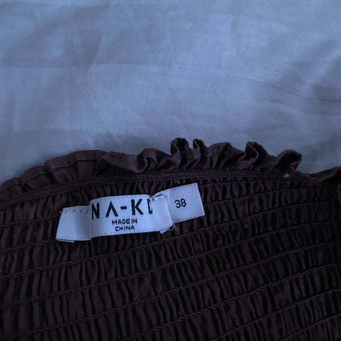 Brun söt topp strl 38/M - 91