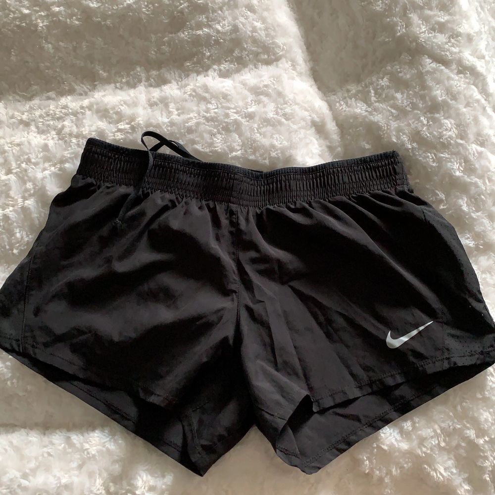Oanvända Nike shorts. Shorts.