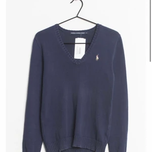 Tröja - Använd 2-3ggr. ✨bud på 190✨