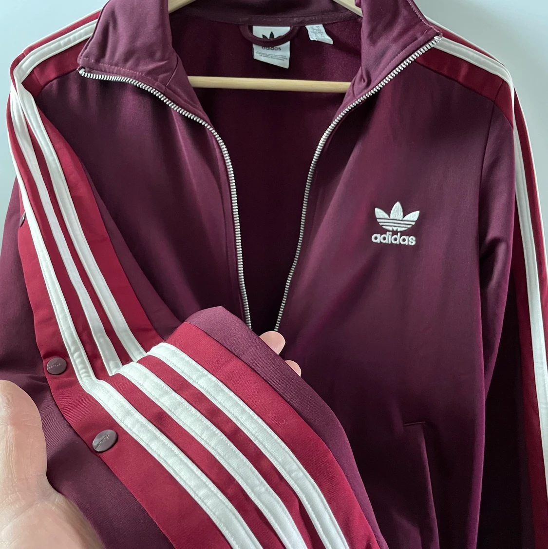 Adidas Tracksuit/Set i vinrött - 90