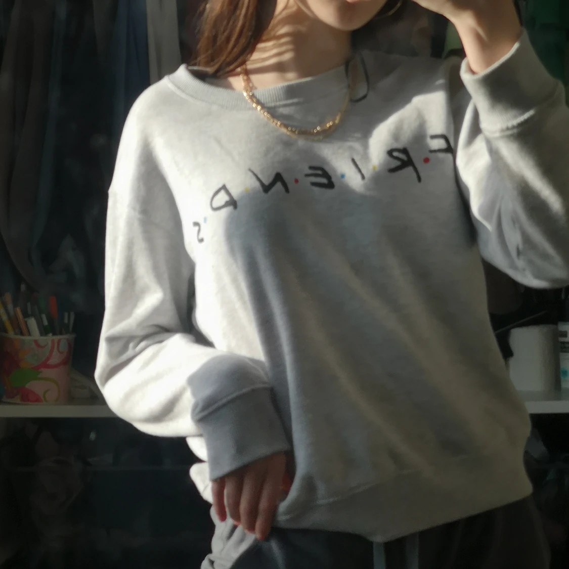 Sweatshirt
