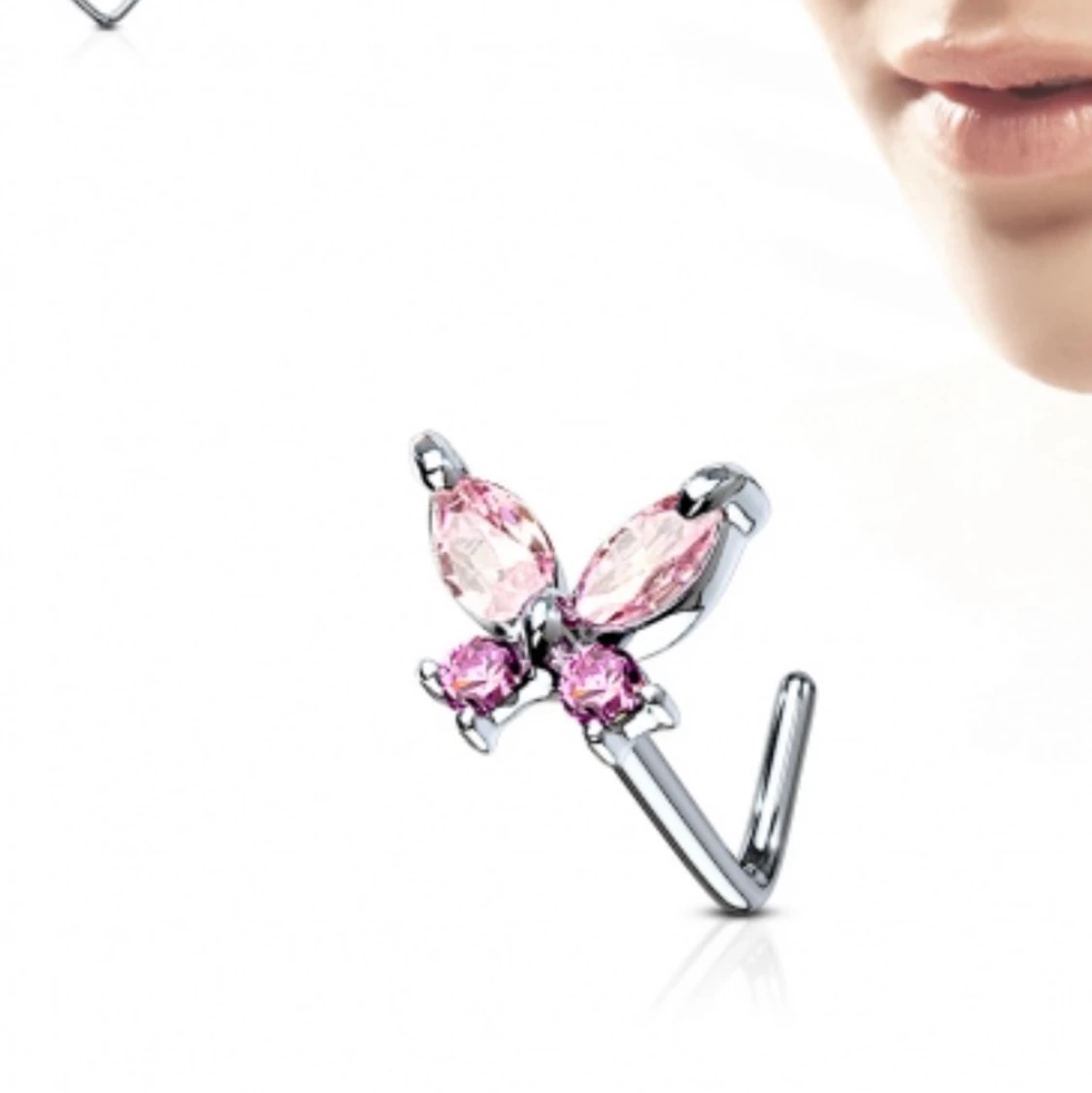 Näspiercing fjäril