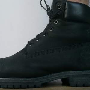 Black Timberland 6Inch premium boot black. Good condition. I can send more photos. Size 8,5 w - EUR 42,5. I prefer personal delivery in Stockholm