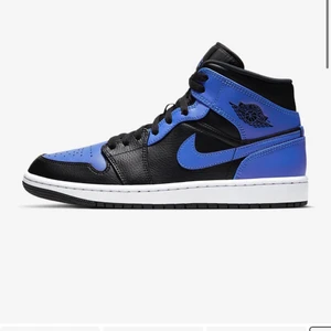 Jorden 1!! - Säljer mina jordens 1 mid hyper roayl! Pågrund av att jag kände att det inte riktigt va jag, Har använts någon gång men inte mer än så. Spårbar post!