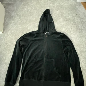 Flis tröja  - En flis tröja från Cubus, skön och knappt använd 