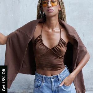 Topp - Topp från Motelrocks, storlek S. Säljer då den inte är min stil. Nypris 500 kr