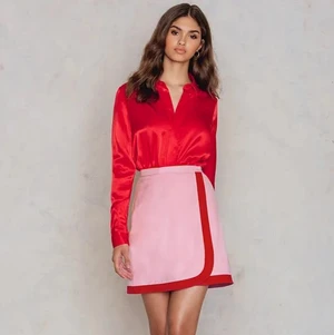 Rosa & röd kjol 💕❣️ - Helt ny kjol!! ❣️💕