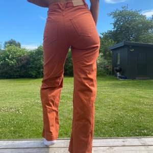 Orangea jeans från Carin Wester! Supersköna och sommarfräscha :)