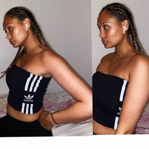 Adidas  - Adidas tubtopp, använt men fint skick! 