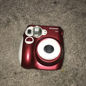Polaroid kamera - Använd endast en gång så är i mycket bra skick!