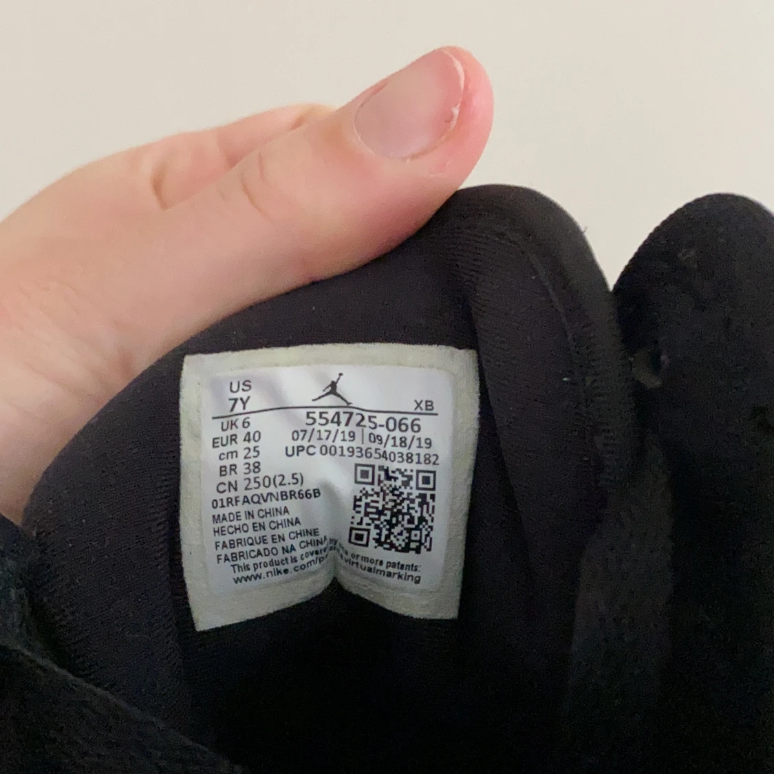 Jordan mid strl 40  - 91