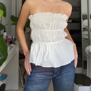 Vit topp - Från shein, Passar någon i storlek XS eller S