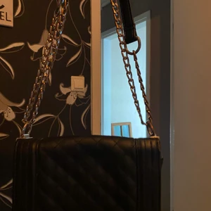 Väska  - Väska använd men har ej användning av den längre levereras endast ! Stockholm 