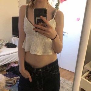 Sommar topp! - Den har bara legat i min garderob utan att bli använd, super fint skick! 💋💞