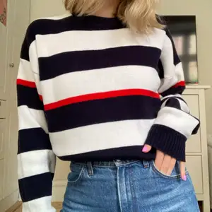 Cozy vintage jumper w/ Stripes