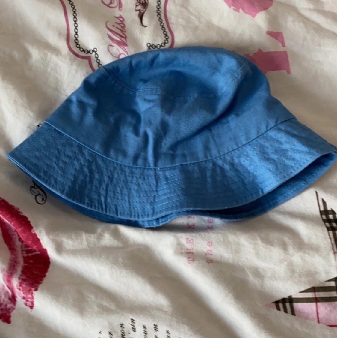 Blå bucket hat