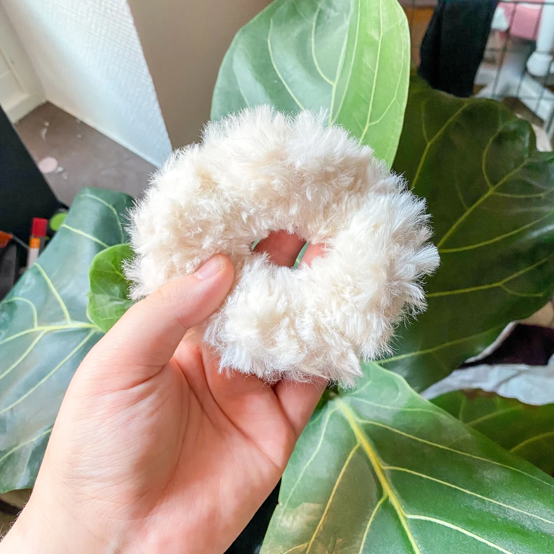 Fluffiga virkade scrunchies🥰 - 90