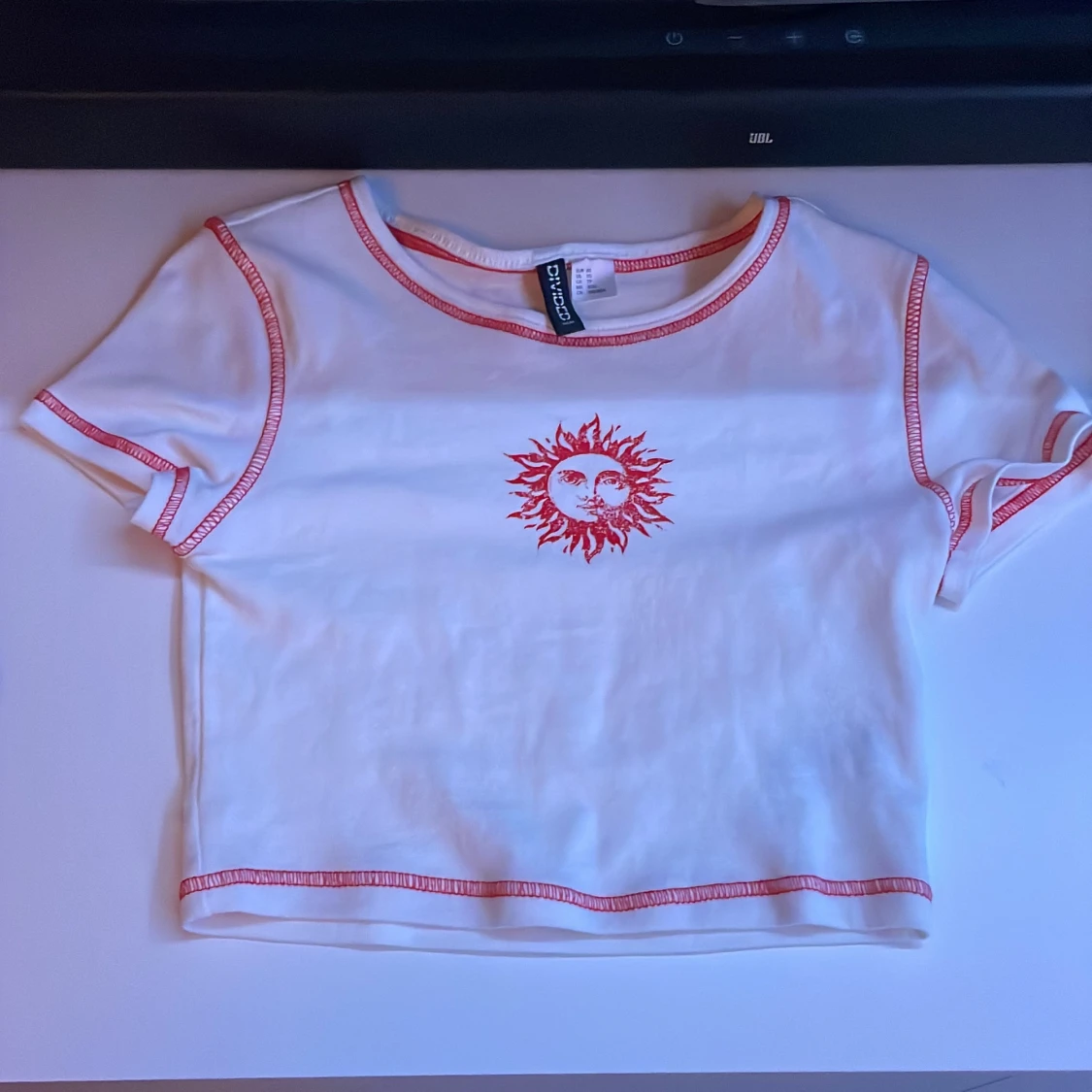 Söta H&M toppar i storlek XS - 90