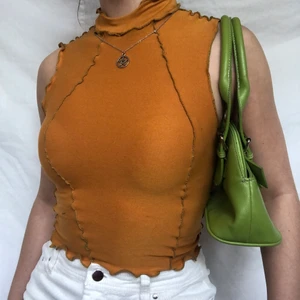 Kontrasttopp  - Syr dessa topparna för 250kr! Det går att beställa här eller på min instagram @viridi.designs