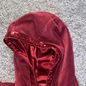 Mys tröja - myshoodie i bra skick, vet inte storlek men antar att det är en M/L super skön och fin nästan aldrig använd