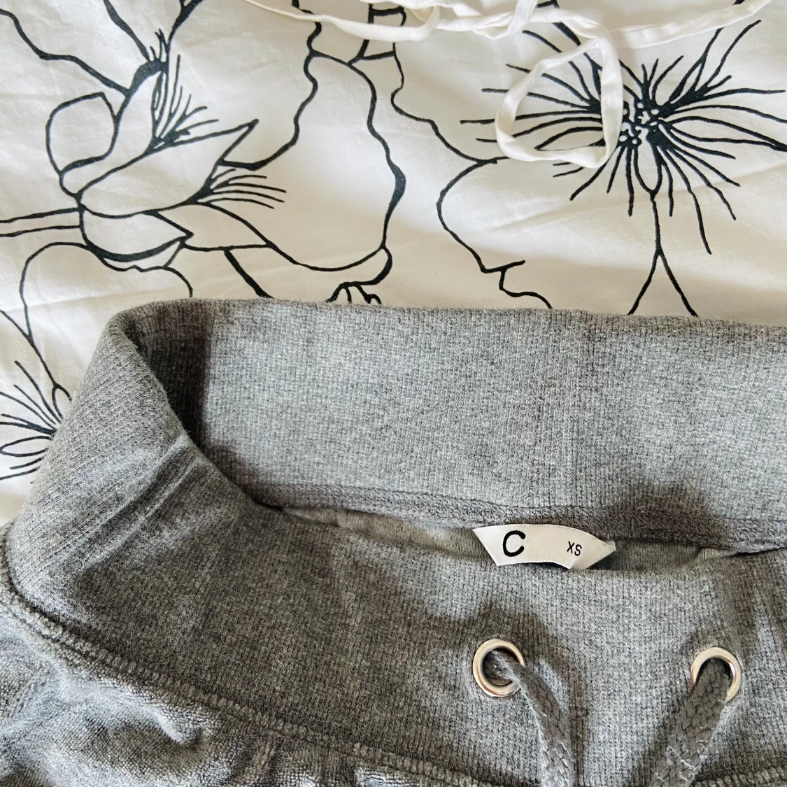 Grå Velour mjukisbyxor - 90