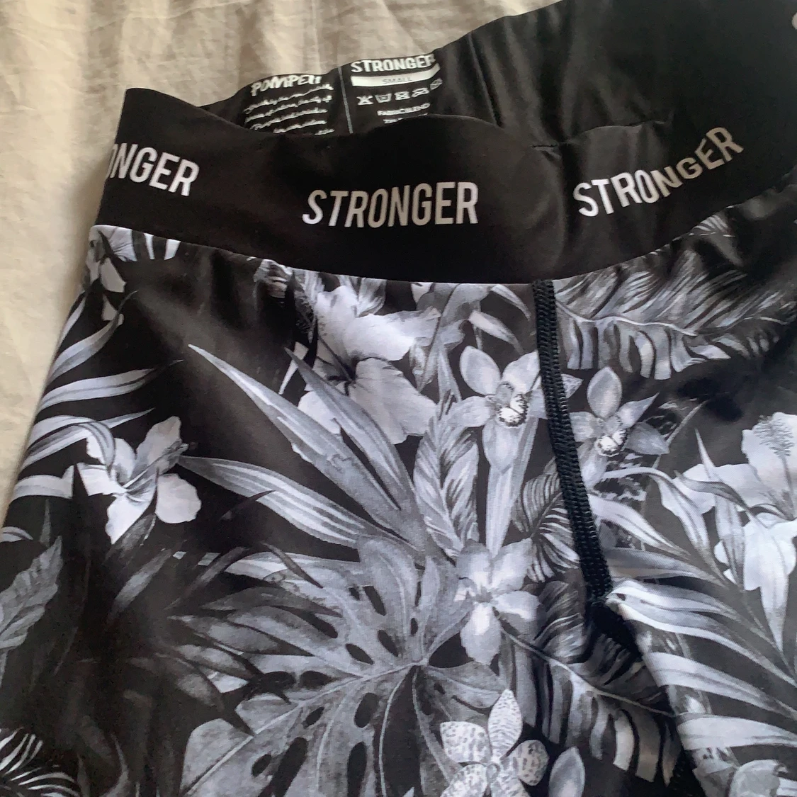 Träningsbyxor - stronger  - 91