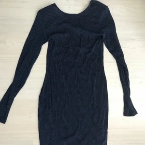 Storlek XS - Klänning från bikbok, använd en gång🌸