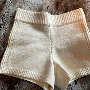 Tygshorts - Säljer ett par oanvända shorts