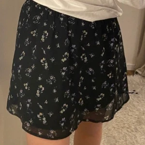 Sommarkjol - Söt sommarkjol💜 Som jag köpte på Tise