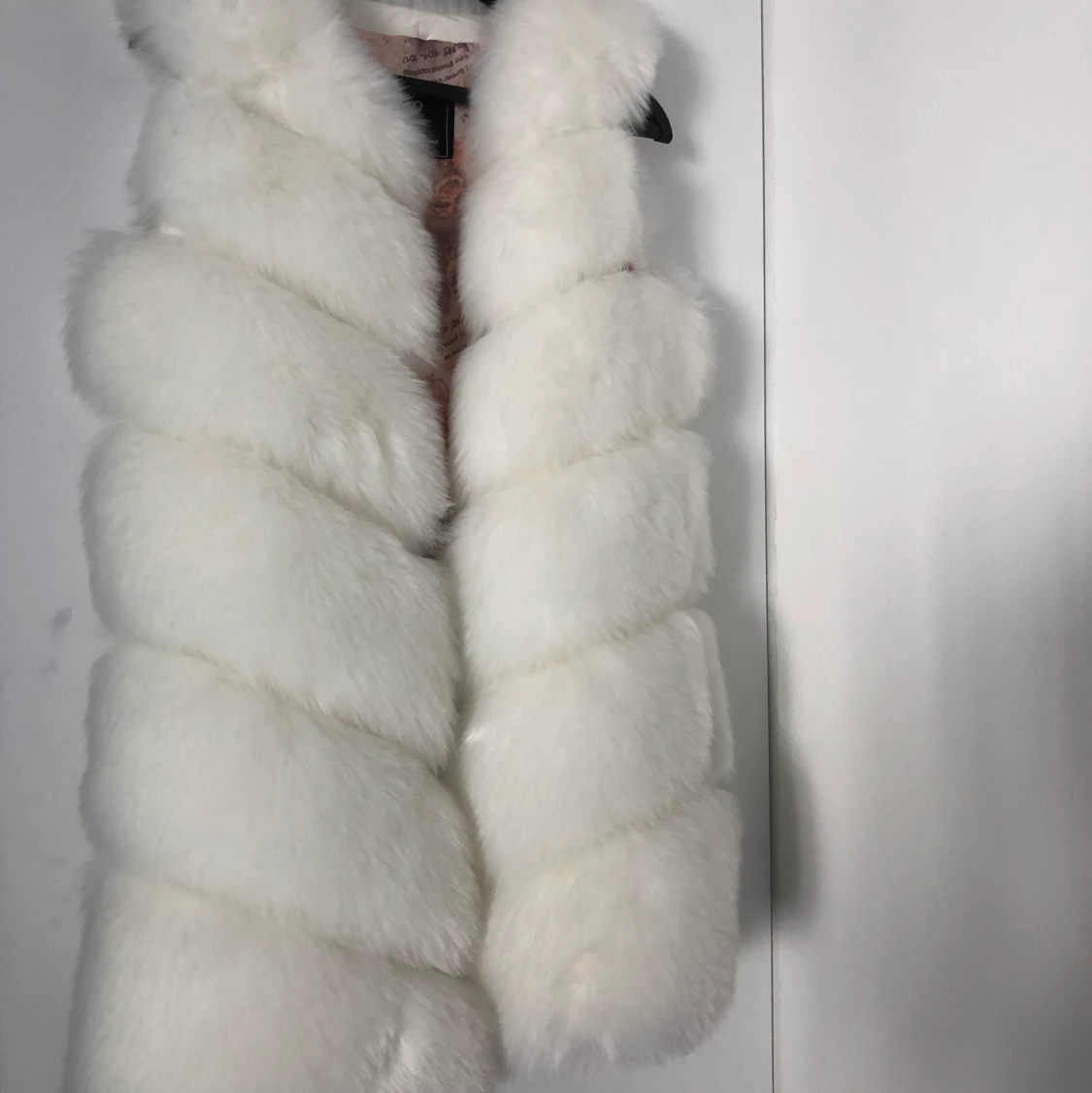 Pälsväst (ej äkta päls)