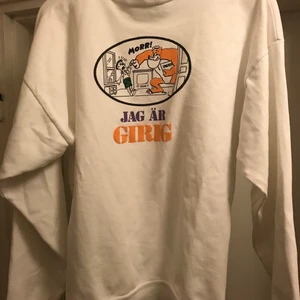 Vit sweatshirt vintage  - Stl L men mer åt M skulle jag säga. 