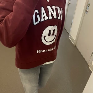 Ganni tröja  - Säljer denna fina ganni tröja! Super fin endast använd 1 gång! Storlek S! Kom privat för frågor eller egna bilder! ❤️