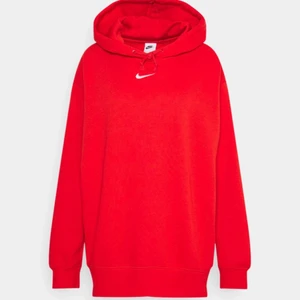 Nike hoodie  - Jätte fin röd Nike hoodie som inte kommer till användning tyvärr 