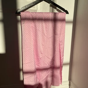 Kjol - En somrig kjol från Hm. Storlek 36! Aldrig använt💖