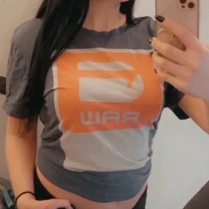 G-star boyfriend T-shirt  - Skönt och svalkande tyg ! Från G-star ! Typ strl L 