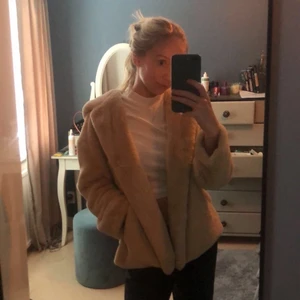 Vinterjacka från Zara - Vinterjacka från Zara i storlek XS