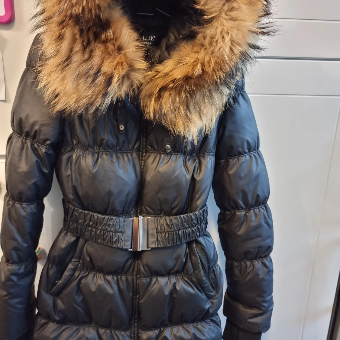 Varm jacka från Hollies I storlek 36 - 90