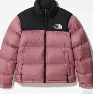 The north face jacka - Super fin the north face jack i xs, köpte de av en tjej på Tise förra vintern i fin skick men användes nästan inte så säljer den vidare för 1000kr eller bud. 