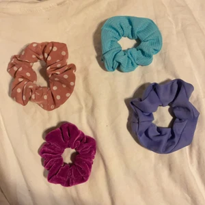 oanvända scrunchies - 10kr/st eller alla för 25
