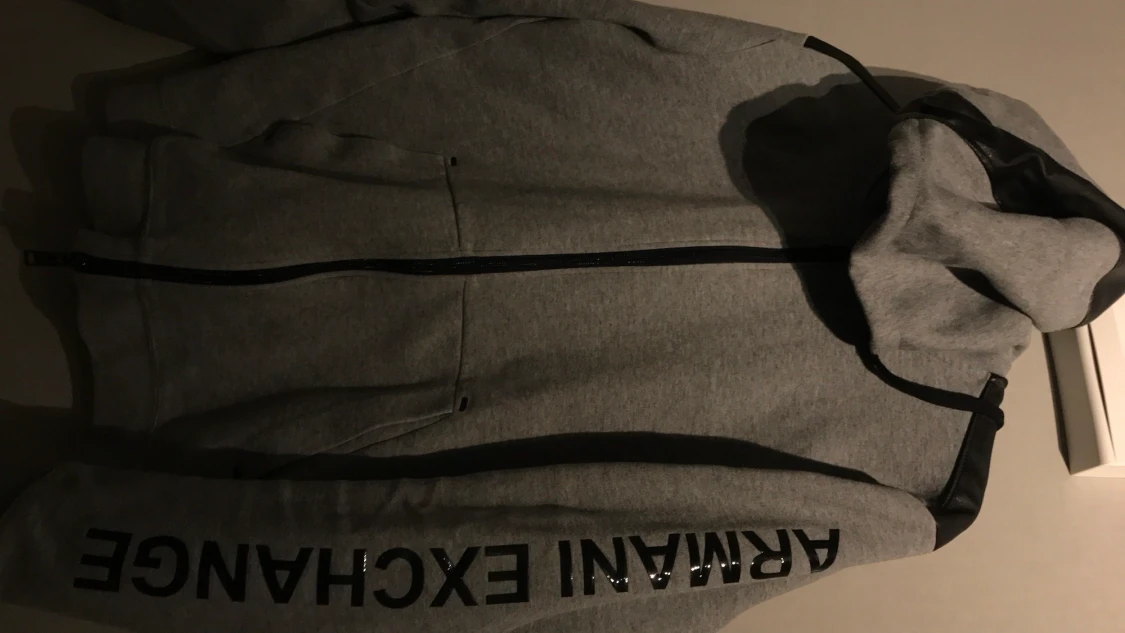 Armani Exchange tröja storlek m - 90