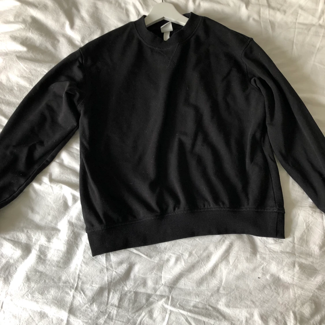 Svart sweatshirt